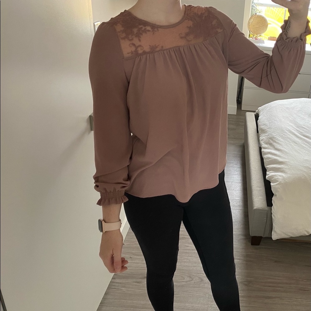 Pink blouse - Picture 2 of 3